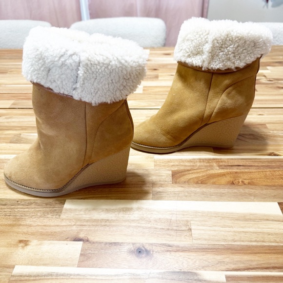 Isabel Marant Totam Shearling Fur Wedge Tan Heeled Slip On Winter Boots Size 39 - Picture 8 of 11